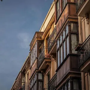 https://piso-diseno-deluxe-casco-viejo-entrada-autonoma-y-ascensor.sansebastianhotels.net